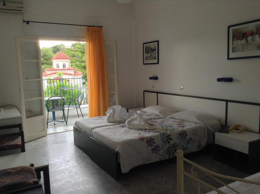 Musses Otel Koukounaries Oda fotoğraf